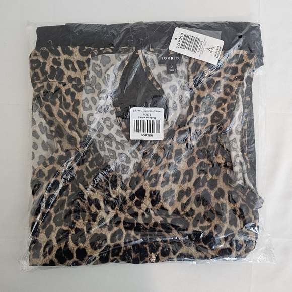 Torrid Studio Knit Surplice Animal Print Romper Size 18 Size 20 - Picture 3 of 7